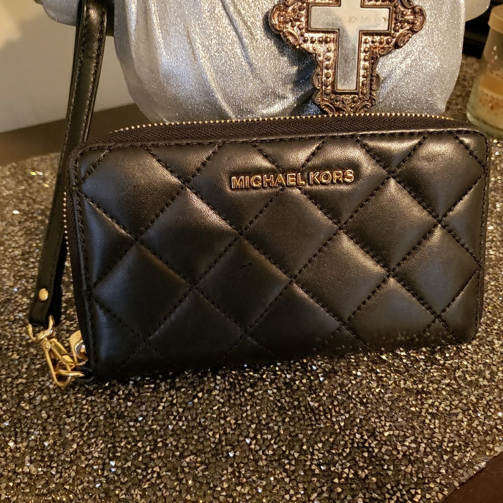 Michael Kors black leather wallet